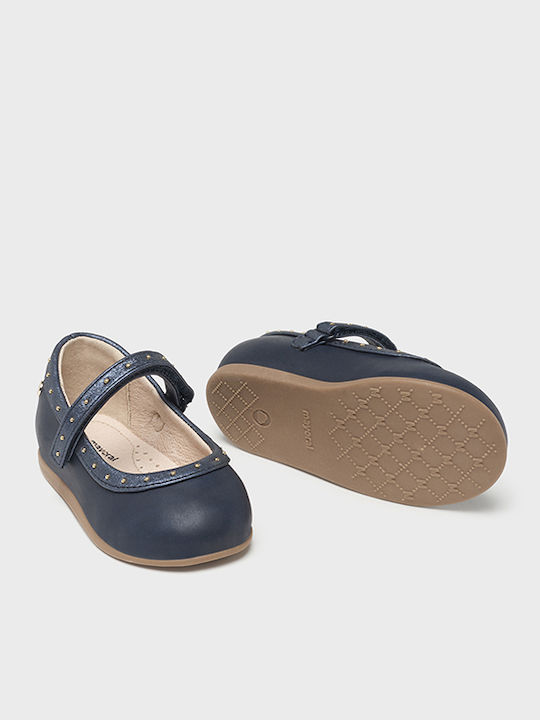 Παιδικές Μπαλαρίνες mit Bügel- und Schleifenverschluss Leder Marineblau