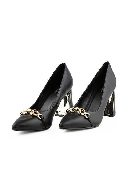 Menbur Black Heels