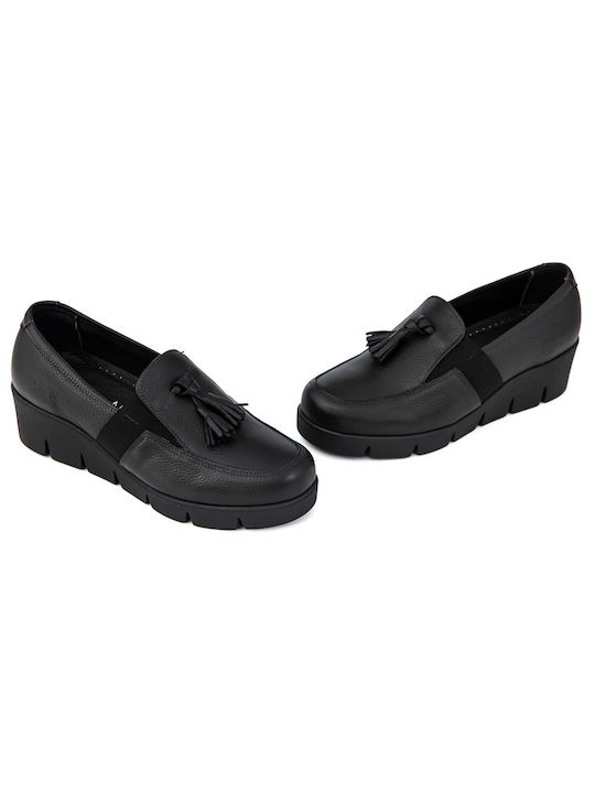 Softies Leather Women's Moccasins in Black Color