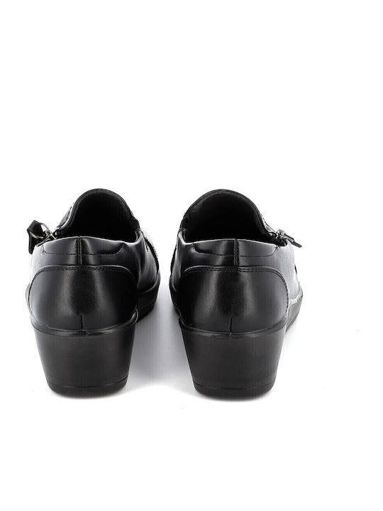 Women's Moccasins in Black Color