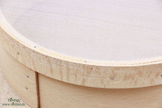Sieb aus Holz