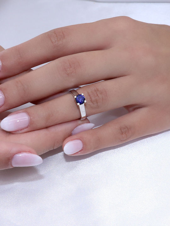 Single Stone Ring in 18K White Gold with Sapphire