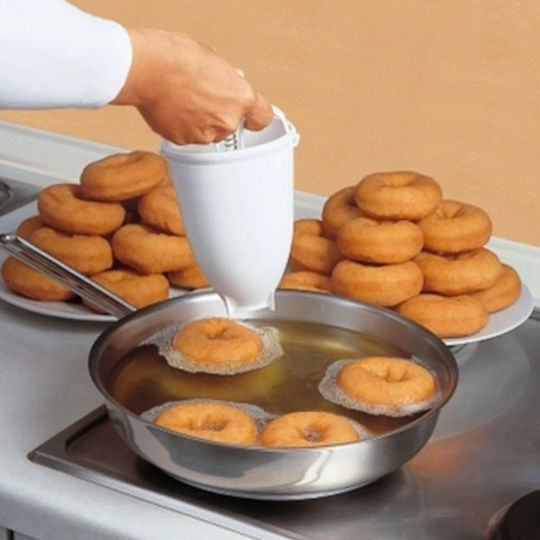 Pancake Batter Dispenser made of Plastic 9x9cm Pancake Batter Dispenser made of Plastic 9x9cm