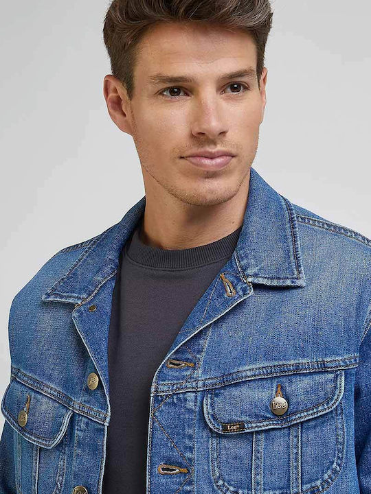 Lee