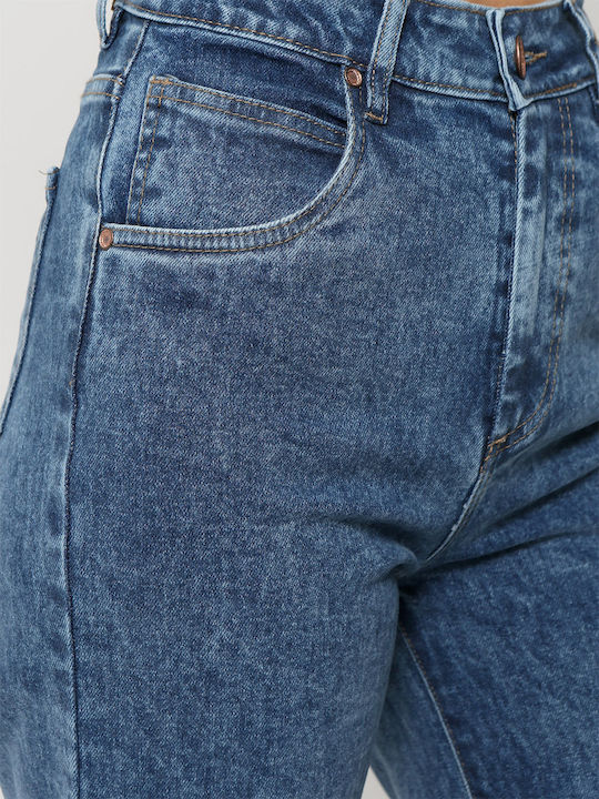 Damenjeans in Weiter Linie