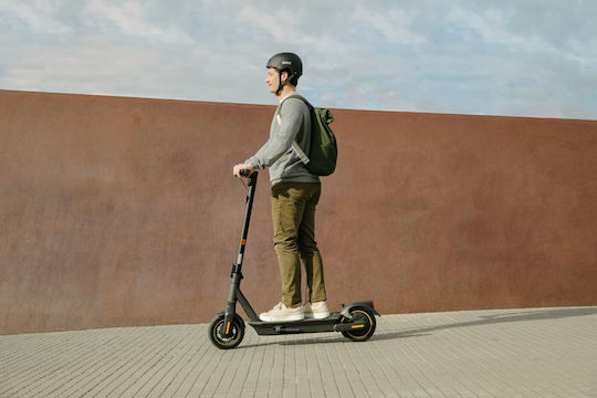 Segway Max G2 D Ηλεκτρικό Πατίνι με 20km/h Max Ταχύτητα και 70km Αυτονομία σε Μαύρο Χρώμα