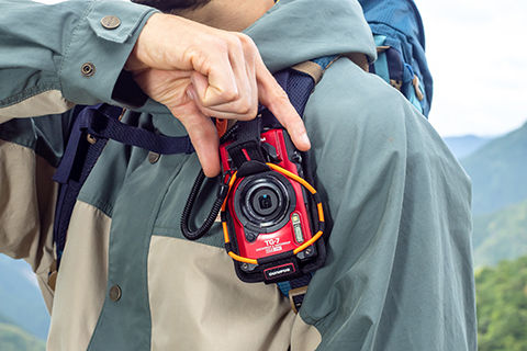 Olympus TG-7 Compact Camera 12MP 4K UHD Optical Zoom 4x Red