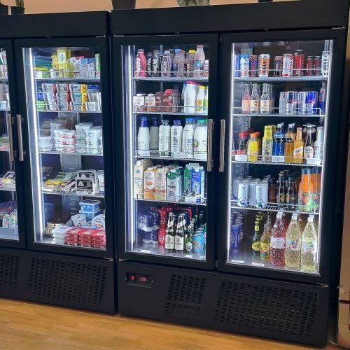 Bambas Frost Frigider comercial cu cameră cu 3 Cu geamuri uși L205xA72xÎ200cm Negru