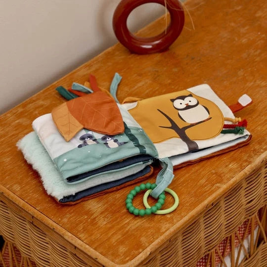 Baby to Love Activity Book Booklet Forest made of Fabric with Sounds for 0++ Months