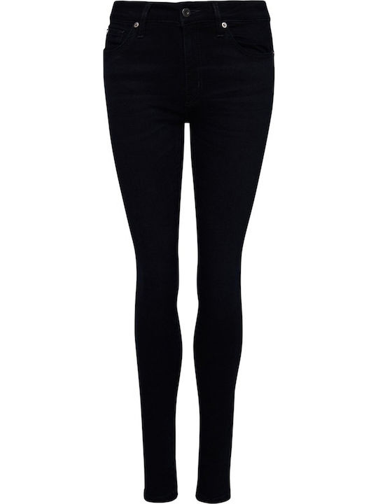 Damenjeans in Enger Passform