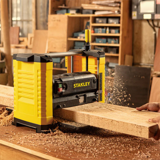Stanley STP18 Дървообработваща планираща машина с мощност 1800W, Диск за рязане с диаметър 315мм и Скорост на рязане 10000обороти в минута