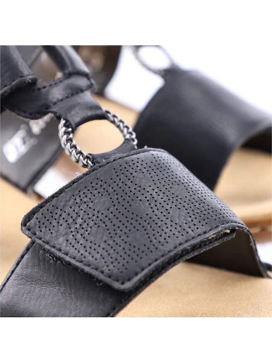 Women's Flat Sandals in Black Color
