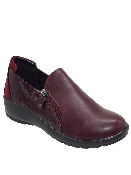 Blondie Women's Moccasins in Burgundy Color