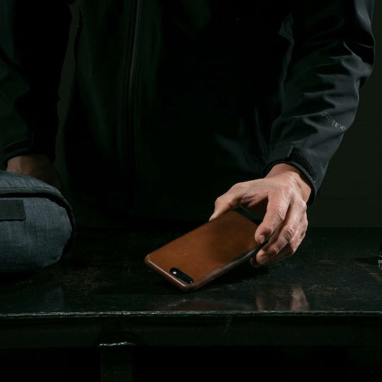 Nomad Rustic Silicone Back Cover Brown for iPhone 8/7 Plus