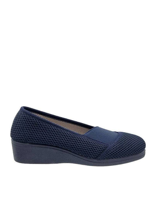 Closed Women's Slippers Blue