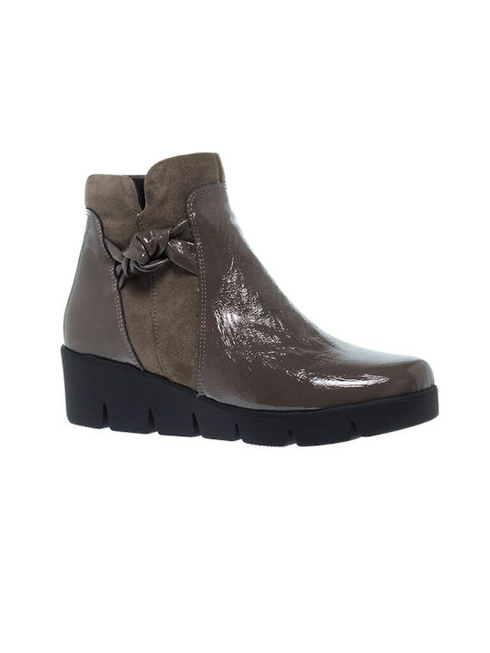 Softies Damen Knöchelstiefel aus Lackleder Braun