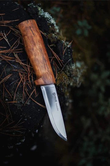 Helle Fossekallen 49 Knife Brown in Leather Sheath