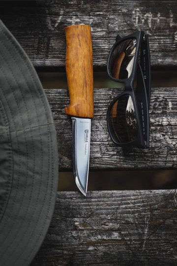 Helle Fossekallen 49 Knife Brown in Leather Sheath
