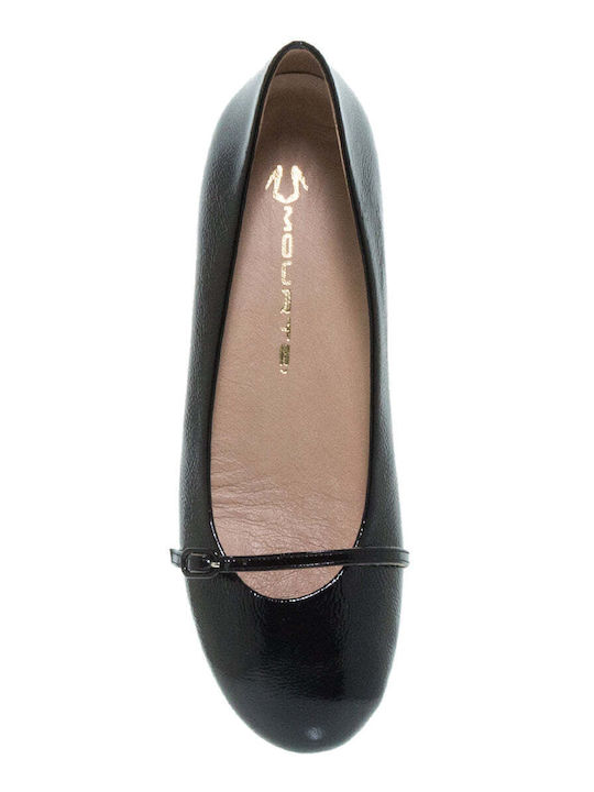 Mourtzi Damen Ballerinas aus Lackleder in Schwarz Farbe