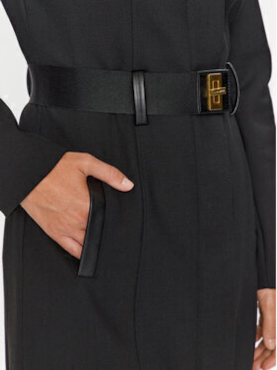 Femeie Black. Palton cu Curea