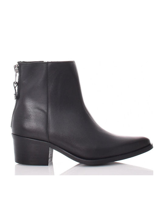 Steve Madden
