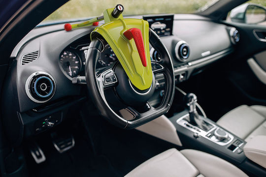 Bullock Defender Anti-theft Car Steering Wheel Lock