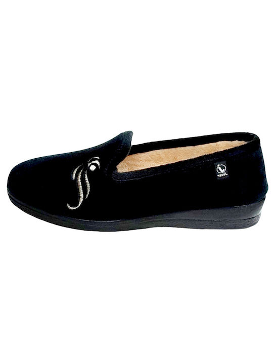 Javer Closed Women's Slippers in Black color