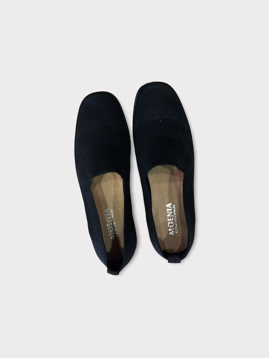 Moenia Women's Moccasins in Black Color