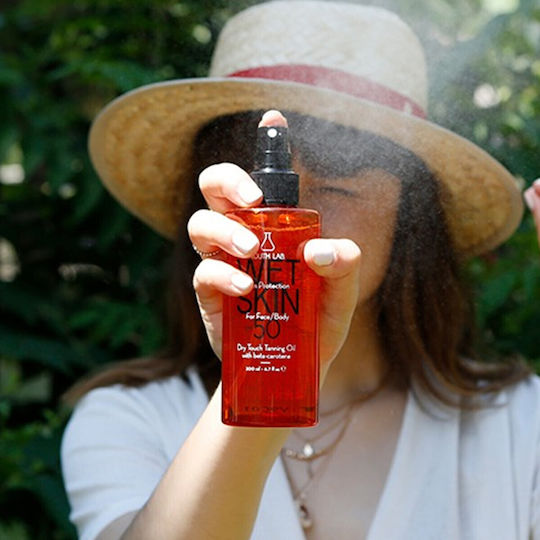 Youth Lab. Wet Skin Ulei de Protecție Solară Rezistent la Apă pentru Față și Corp SPF50 sub Formă de Spray 200ml