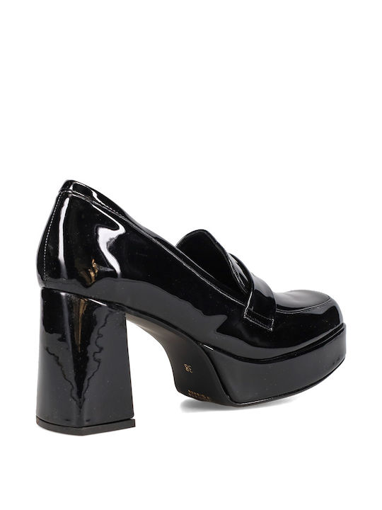 Women's Moccasins in Black Color