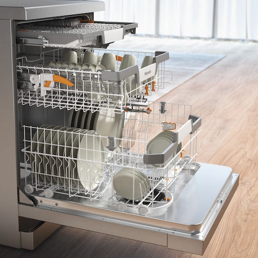 Miele Freistehender Geschirrspüler mit Wi-Fi für 14 Gedecke B60xH84.5cm Inox