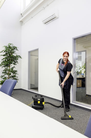 Karcher T 11/1 HEPA 14 Re!Plast Vacuum Cleaner 850W Bagged 11lt Black