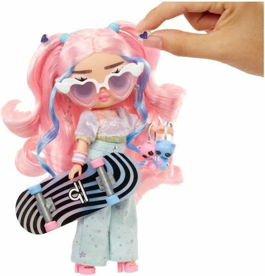 MGA Entertainment Tweens Flora Moon Κούκλα για 3+ Ετών