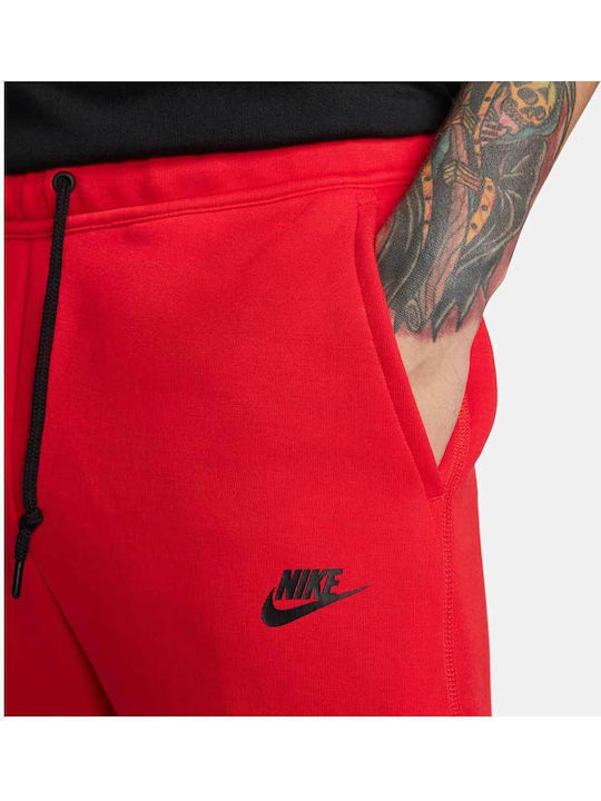 Sportswear Tech Παντελόνι Φόρμας με Λάστιχο Κόκκινο