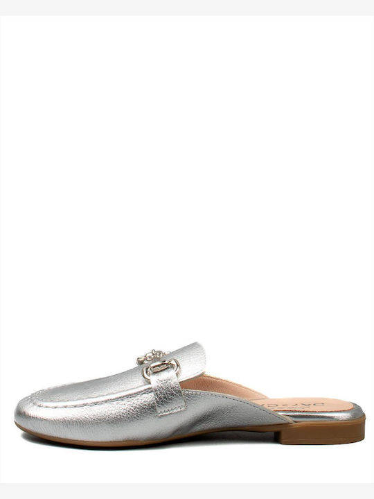 Flach Mules in Silber Farbe
