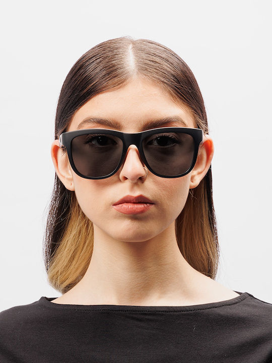 Cosselie Vibe Unisex Sunglasses with Black Horn-Rimmed Frame and Gray Lenses
