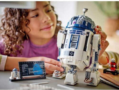 LEGO Star Wars R2-D2 for Ages 10+ 1050 Pieces