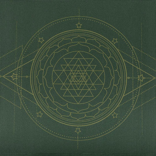 Bodhi Yoga Mat Leela With "yantralign" line - Forest Green 183 X 60 Cm, 4.5 Mm Weight: 1,4 Kg
