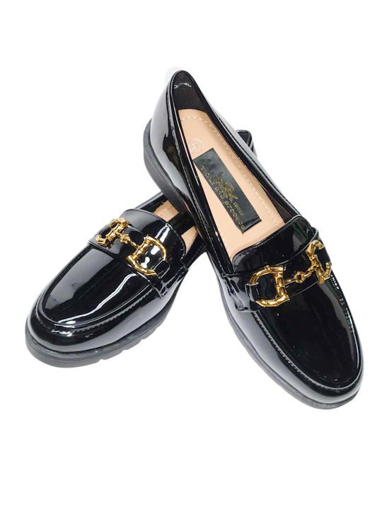 Oxfords Leatherette in Black Color.