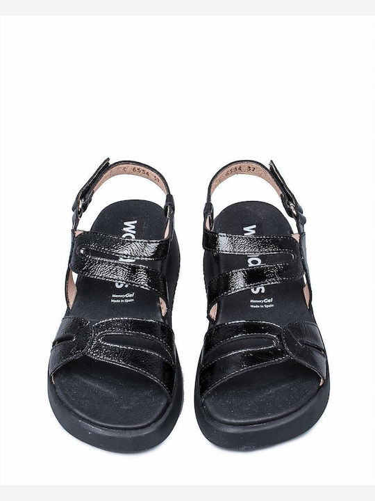 Lack V Leather Women's Flat Sandals in Black Color