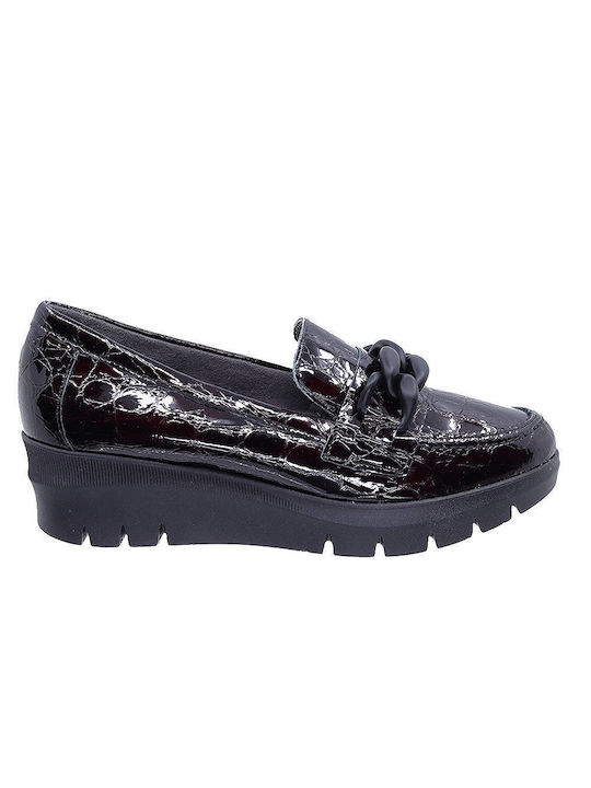 Pitillos Patent Leather Women's Moccasins in Burgundy Color