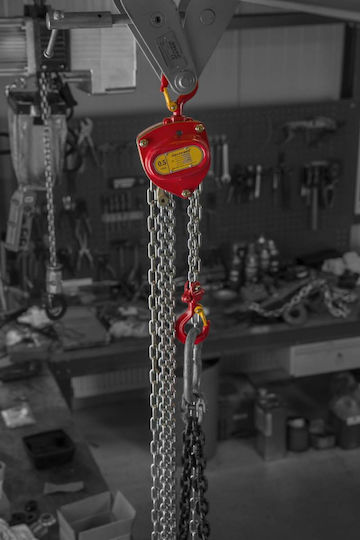 Delta Plus Lifting & Pulling Equipment for Load Weight up to 500kg in Rot Color
