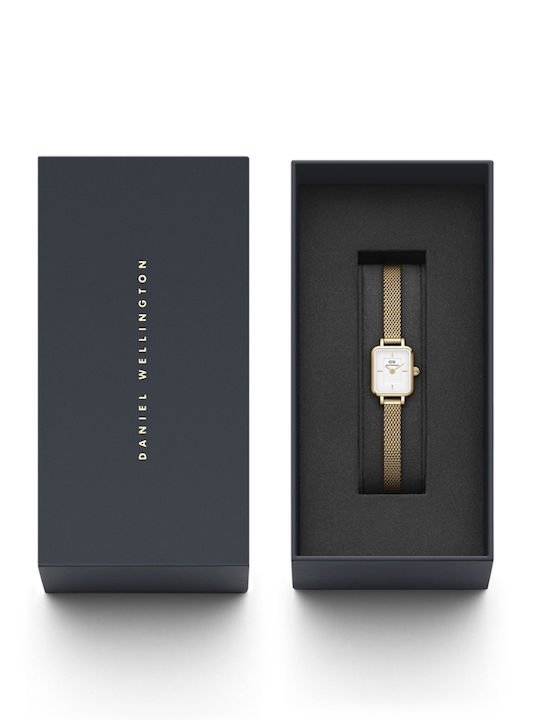 Daniel Wellington Quadro Γυναικείο Ρολόι 15mm Μπαταρίας με Χρυσό Μεταλλικό Μπρασελέ