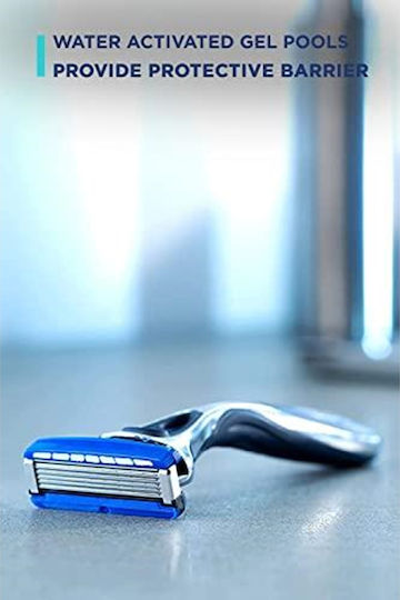Wilkinson Sword Razor cu Cap de schimb 5 lame și bandă lubrifiantă pentru piele sensibilă