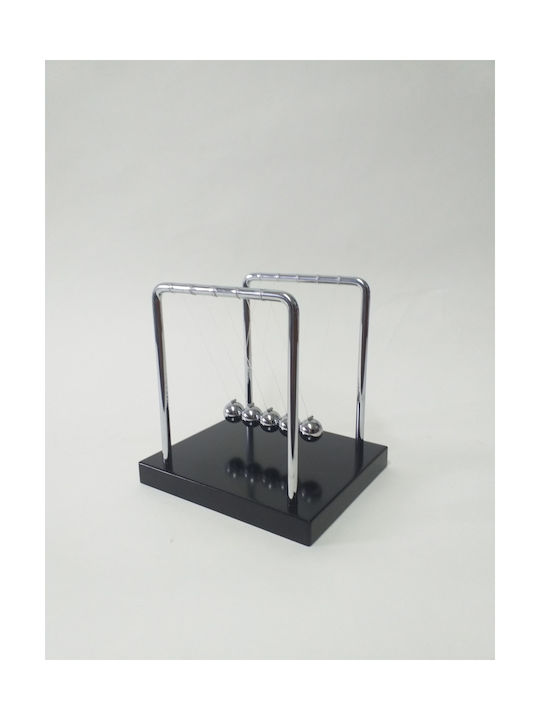 Newton's Cradle for Office Decoration in Black color