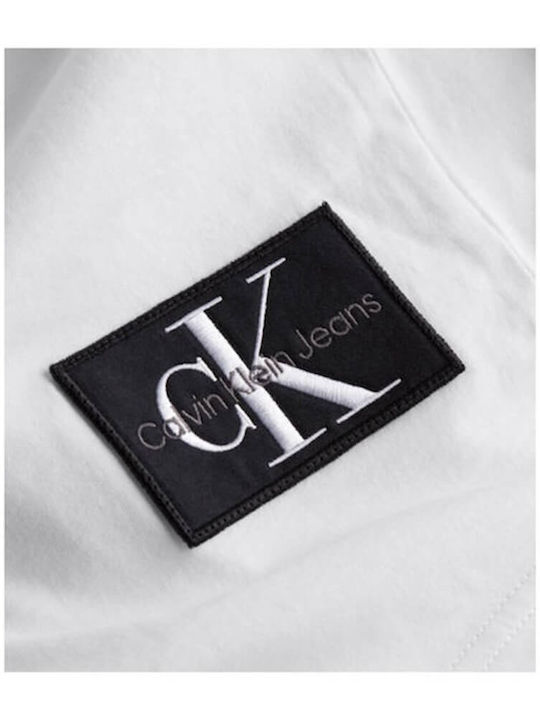 T-shirt White