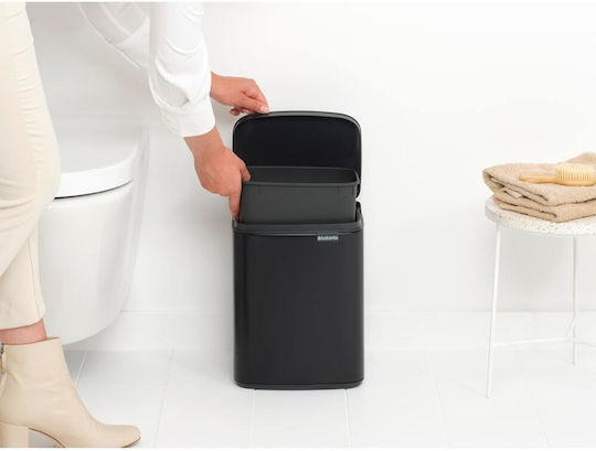 Brabantia Plastic Waste Bin with Floating Lid Black 7L