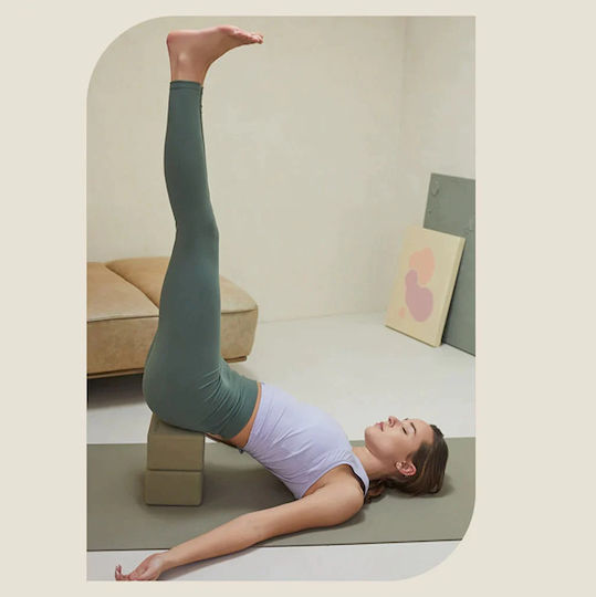 Manduka Recycled Foam Block Йога блок в Зелен цвят