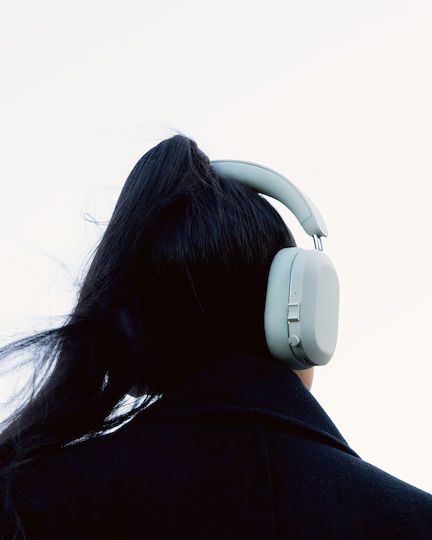 Mondo M1003 Wireless / Wired Over Ear Headphones with 45 hours of Operation and Quick Charge Greige
