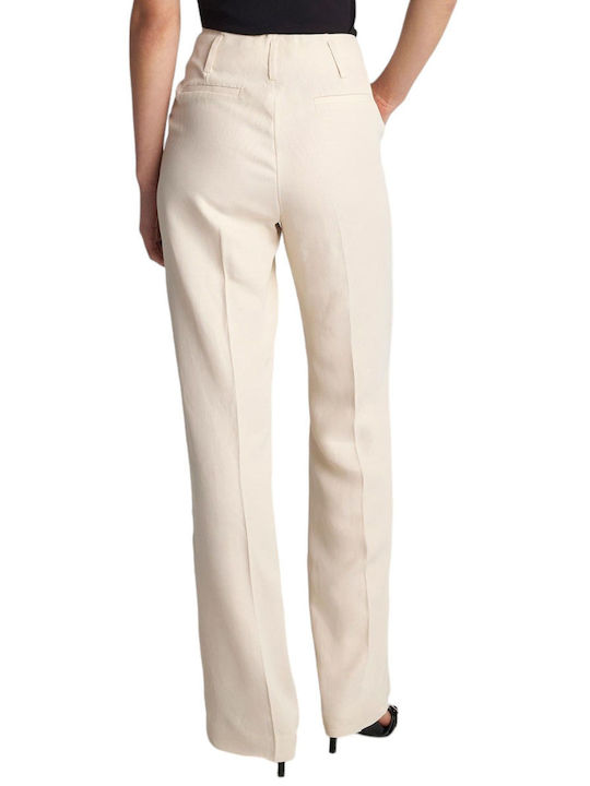 Attrattivo Women's Fabric Trousers in Regular Fit Vanilla